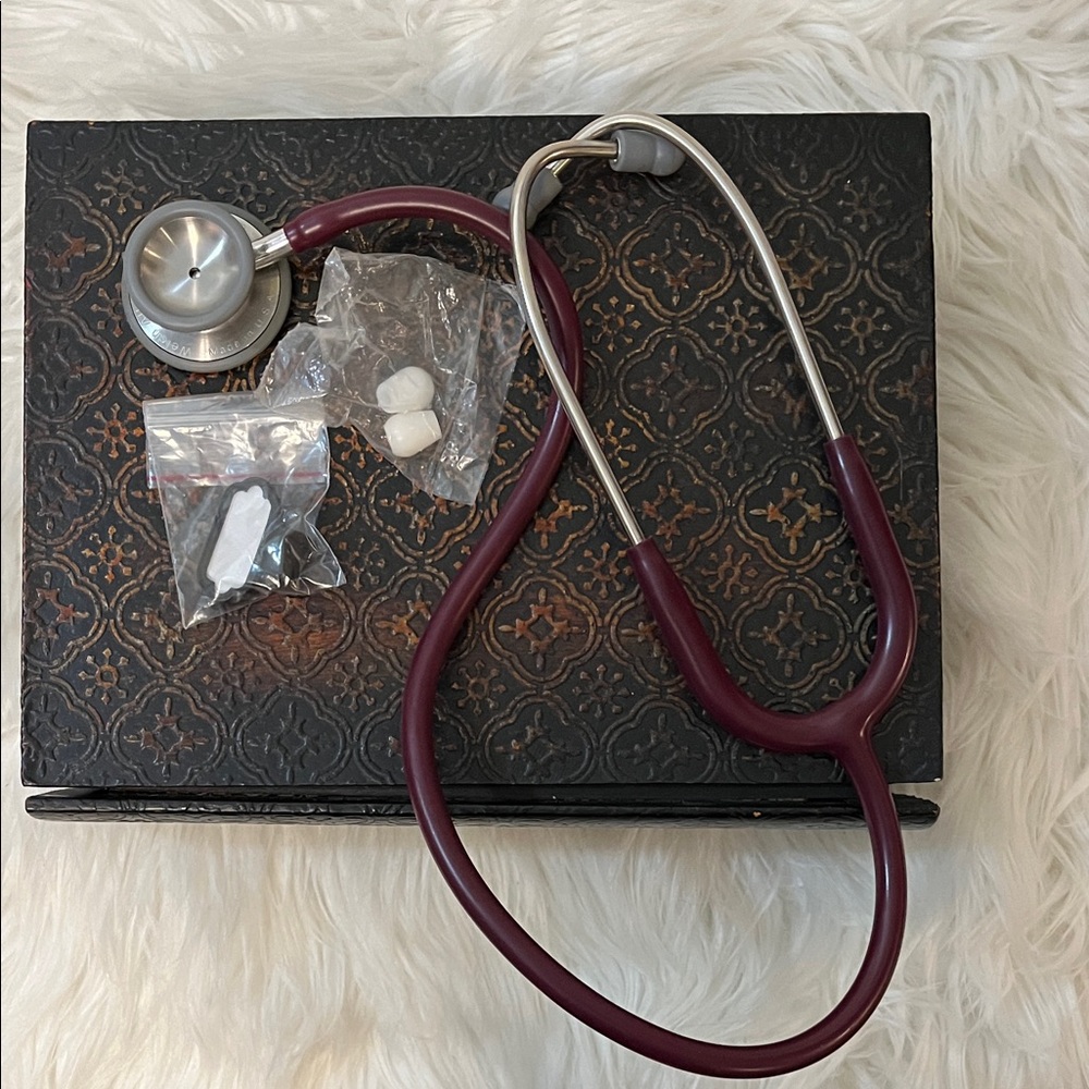 Professional Adult Stethoscope Burgundy Stethoscope with replacement ear pieces